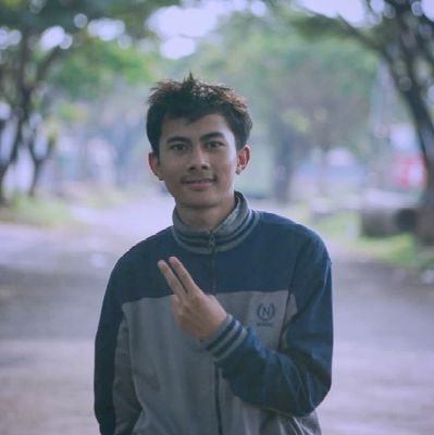 aku ada karna aku, sebab aku.
aku mati, aku abadi.