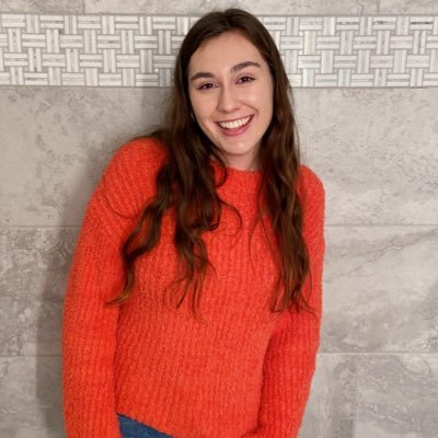 My life motto is everyone loves a good rom com • wannabe screenwriter • slightly obsessed with Paddington Bear • she/hers • @SyracuseU alum • @NewhouseSU