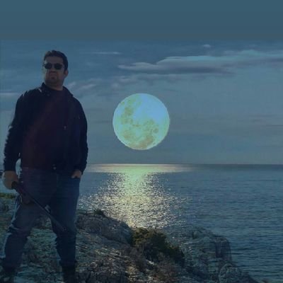 sahin002's profile picture. Sevmenin .günah olduğunu bilseydim yemin ederim seni sevmezdim...