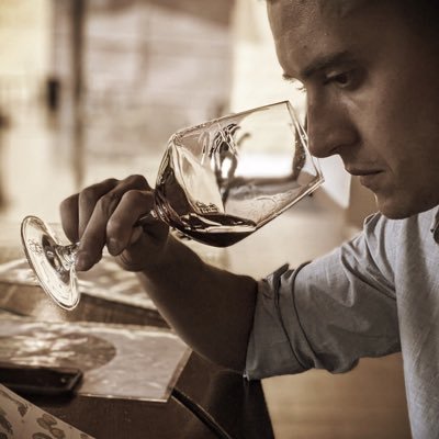 WineFabio's profile picture. 🍇#passionforwine 🥂#winemaker  looking for emotions 🧐 https://t.co/CtlTIYSKtt life is too short for drink bad #wine 😜 #italy
