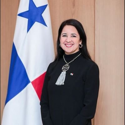 Abogada. Pro Medio Ambiente. Vicecanciller de la República de Panamá en @CancilleriaPma 🇵🇦