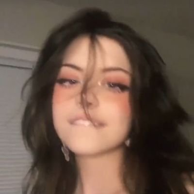 9090Ocon's profile picture. 