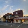 infokouraku's profile picture. 宇都宮の餃子店 宇都宮市宝木町2-864-4 TEL　028-652-6565 FAX　028-652-6567 日曜・月曜定休日 営業時間　11：30～13：45LO 　　　　　16：30～19：45LO 土曜日11：15～13：45
