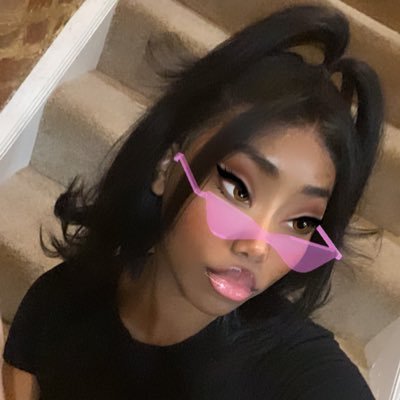 JasmineOnMars's profile picture. 