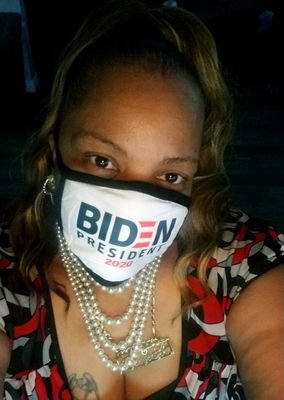 Solid Ass Female.. Verified by SouthEast 619. Event Coordinator for ThaSlumpZone Radio
You'll Always Find Me Keepin It Sexi *wink* #TeamFqkWitMe
