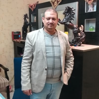  صعيدى من بلد الرجاله سوهاج
اهلاوى حتى النخاع ❤️❤️❤️🌹💪
مصر بتجرى فى دمى ✌️🌺🌺🌺🌺