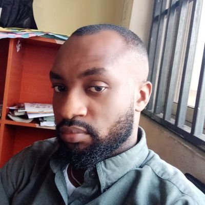 Pressure absorbers, General merchandise, public administrator, forex trader and financial analyst