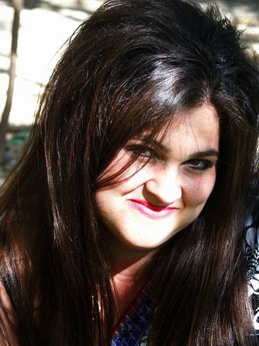 Amy Melissa Richmond is an Intuitive Toe Reader, Reiki Master/Teacher, Ordained Minister, Spiritual Teacher, and Certified Mind Body Spirit Practitioner.
