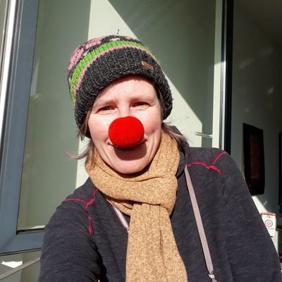 AnneL333's profile picture. 🏳️‍🌈☕️📚