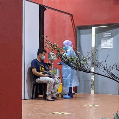 Zizannn On Twitter Hazrulllll Gua Sudah Cuci Tangan Bro Sekarang Gua Nak Kerja Parkson