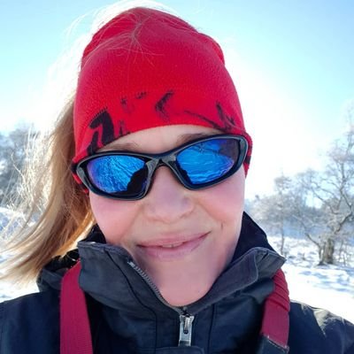 Cyclist, mountain trekker, dog lover, stargazer, fitness geek. Passionate about injury rehab & performance. Just a Northumberland lass loving life 😀.