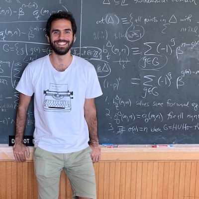 Quantum physicist sometimes working on gravitational stuff
See our lab @QOptics_Rio