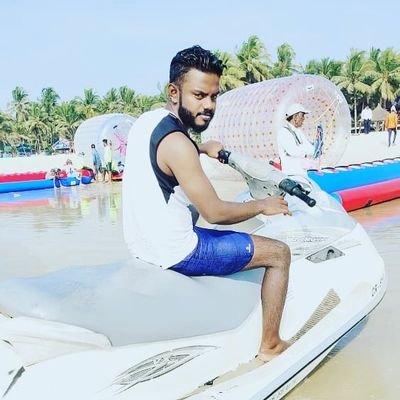 ambaris_h4's profile picture. 