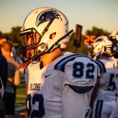 2023 | LB TE | #24 | 6’2 200lbs | PC:245 | BS: 395 | BP: 220 | Perry Meridian HS |