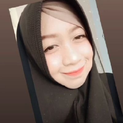 DindaPu02301215's profile picture. lillahitaallah