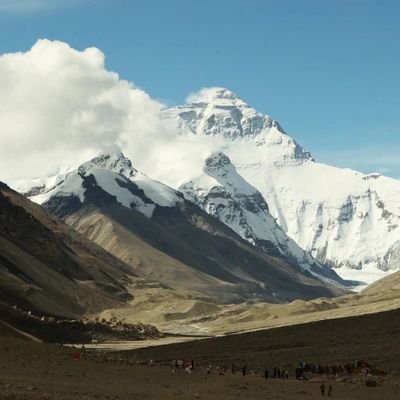 OyjdX9's profile picture. 喜马拉雅风景在路上。