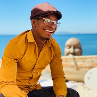 chadley976's profile picture. Live🌍 | Laugh😂 | Love❤️ | Learn🔬 | Lead👑 and ultimately...Empower✊🏿.