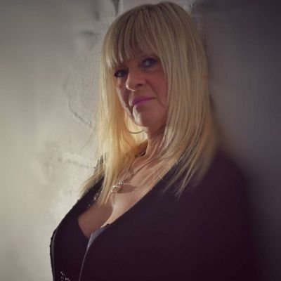 Maestra in pensione. Il bello della vita è riuscire sempre a trovare il lato positivo. Non è da tutti, riuscirci 😊😉