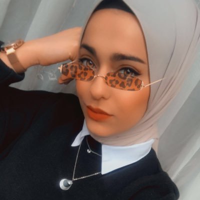 Nazlii366's profile picture. 