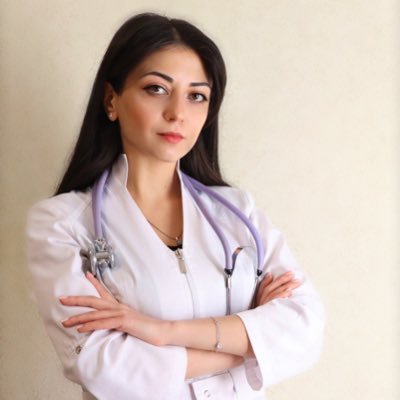 MD/Cardiologist 👩🏻⚕️♥️ Movie fan 🎞🍿Wine lover🍷Girl of Poetry and Art 🎨🖌