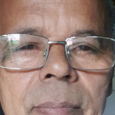 EU TENHO 65ANOS SOU PEDREIRO APAIXONADO POR VENDAS COM MUITO DESEJO DE GANHAR DINHEIRO COM VENDAS MÁS TENHO DIFICULDADE PARA APRENDER MÁS NÃO DESISTO NUNCA