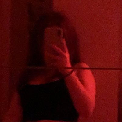 SfrVika's profile picture. Goddess of wealth