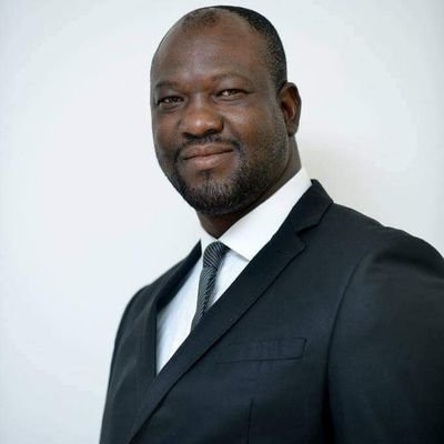 Compte twitter officiel de SORO SIMON président de @ONG_la_VIE  pour la lutte contre la Hernie inguinale en #CôteDivoire