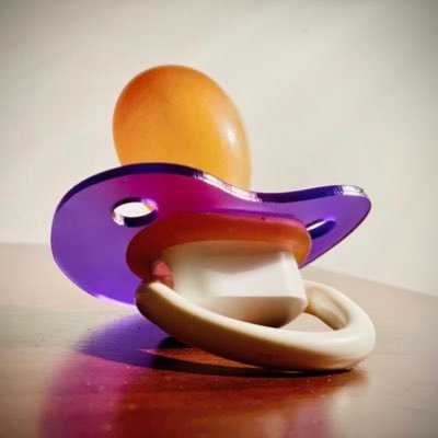 ABkjDL1's profile picture. Lifelong DL finally embracing it  (18+)