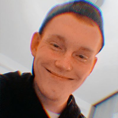 denddoo's profile picture. ☁️🤍 love is the point