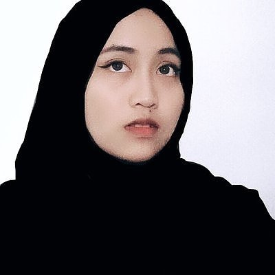 Hanya seorang gadis kecil dalam dunia fatamorgana yang besar. Nulis apa yang pengen ditulis bukan selalu tentang aku atau kamu.