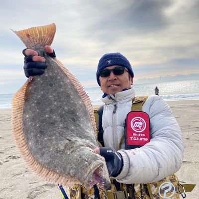 新宿生まれ新宿育ち!海とサーフィンをこよなく愛する男です!趣味は多彩で、スキー、スノーボード、ゴルフ、釣りと休みの日には楽しんでます(^^)v
最近はもっぱらサーフヒラメ!
目指せ座布団ヒラメ🎣
週末は南房総のセカンドハウスでのんびりしてます。