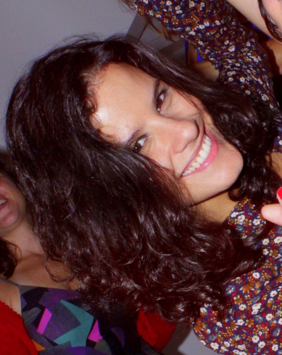 Atriz e Fotógrafa.
Para maiores informações:
 villinhas@hotmail.com ou teatroimagem@hotmail.com