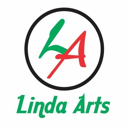 Linda Arts is a non profit making organization based in Narok County.
We use innovative ways to disseminate thematic information to the local communities.