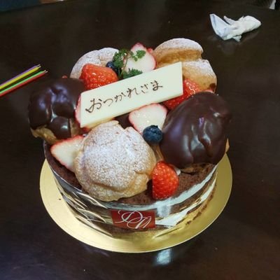 TqVx48nKosOXzAC's profile picture. 全ての児童生徒を読書好きにし,読書によって人生を豊かなものにするため朝の読書を広めています。
朝の読書をきちんとやり隙間読書を併用すれば8割以上の児童生徒学生を読書好きにできます。
特に中学高校で取り組んで欲しい。読書力読解力がつき,読解力不足は2年でほぼ解消。
小学校教員を辞め今は大学で学校図書館を教えています。