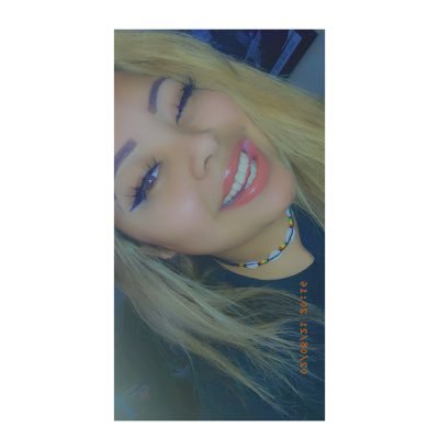 katie_doubleyou's profile picture. just here to rt at this point