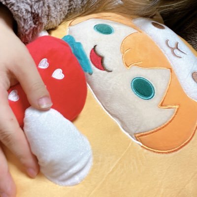 主にツイート見るだけです🍓👑 無言フォローしてしまいますがお許しください😁 箱推しの🧡最推しです。