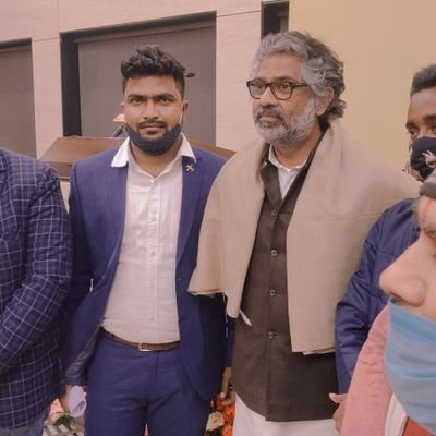 munna_singh302's profile picture. Advocate court clerk supreme court.