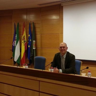 Docente Enseñanza Obligatoria 12 años. Ex-Asesor de Formación @EducaAnd. Dr. Educación. Profesor Titular de Universidad del Departamento de Pedagogía de @ujaen