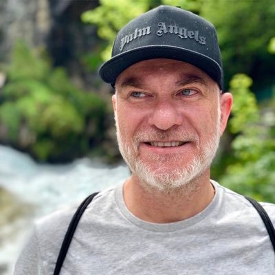 crisfar71's profile picture. Sono io. Prendere o lasciare. (Here I am. Take it or leave it.)