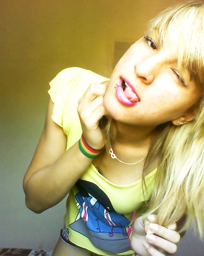 Livree prah pode sorrir... livre pra pode buscar o meu lugar aoo Soll t__t
-- (8)  
  http://t.co/K5WOf9Jrko?