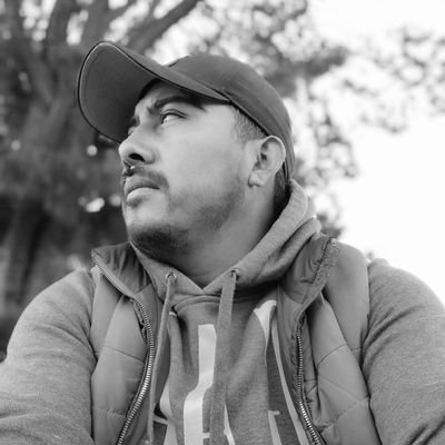 Geek | Intento de Developer | Gnu/Linux | Debian | Java Developer | Cafeinomaniaco | Sin vida social | Sarcastico | Soy de rancho