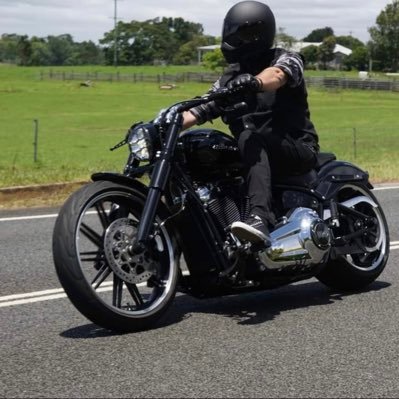 SimonWi14206740's profile picture. 
