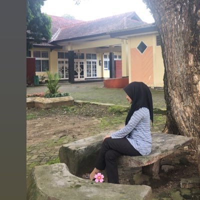 DinaPrasetya14's profile picture. ur future friend🙌