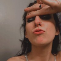 Sarah (@sarahvulpio) 's Twitter Profile