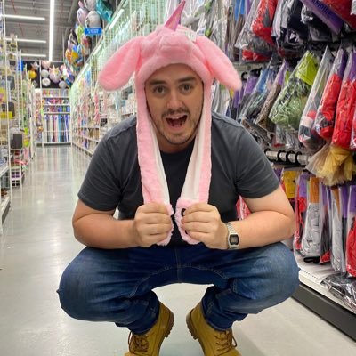 I'm an MSP IT Engineer from Sydney. I am all about all things tech, gaming and hanging with friends.