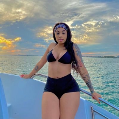 arleneMC22's profile picture. I want everyone to write me, to ask for my sexy content and ask for my only fans 🔞🍆😍😍