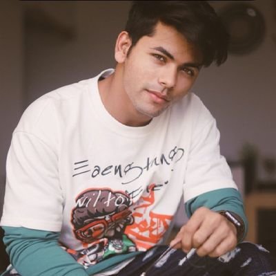 Here to support Sidd š
Siddharthian forever š
he is a gem
insta: siddharthxheta āØ