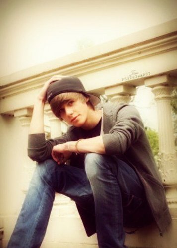 BratzkeCedric12's profile picture. 