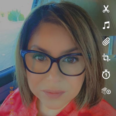 Martha11855304's profile picture. Love to spend time with my family!!