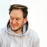 TOM (@unlikelydad) Twitter profile photo